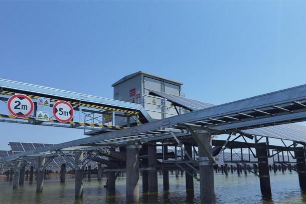 图为空间桁架设计跨航线电缆桥架