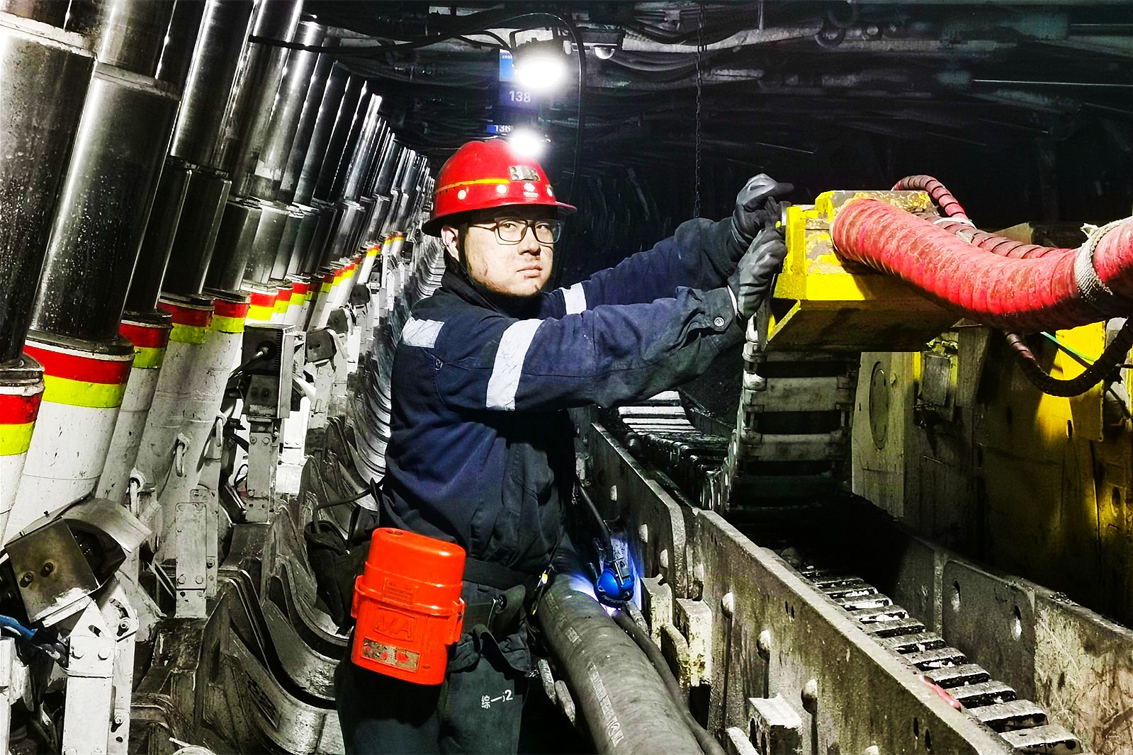 5cfba54ac2f642338460511925dc39b5